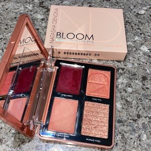 Natasha Denona Blush & Glow Palette in Bloom